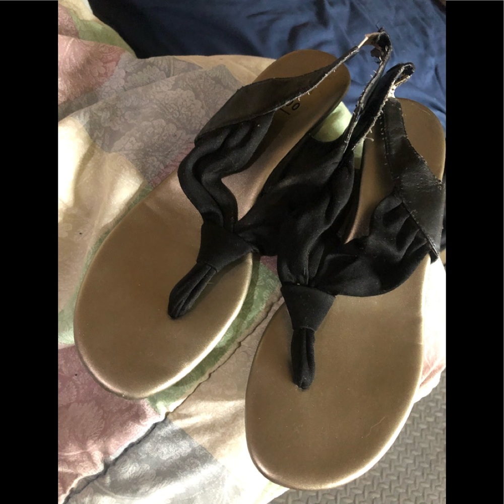Fun Black Wedge flip flops 8m Gabby Impo